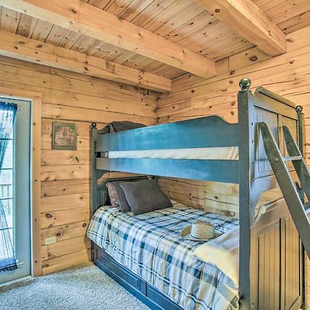 Resort Cabin With Fire Pit Golf, Hike And Play! Rothbury ภายนอก รูปภาพ