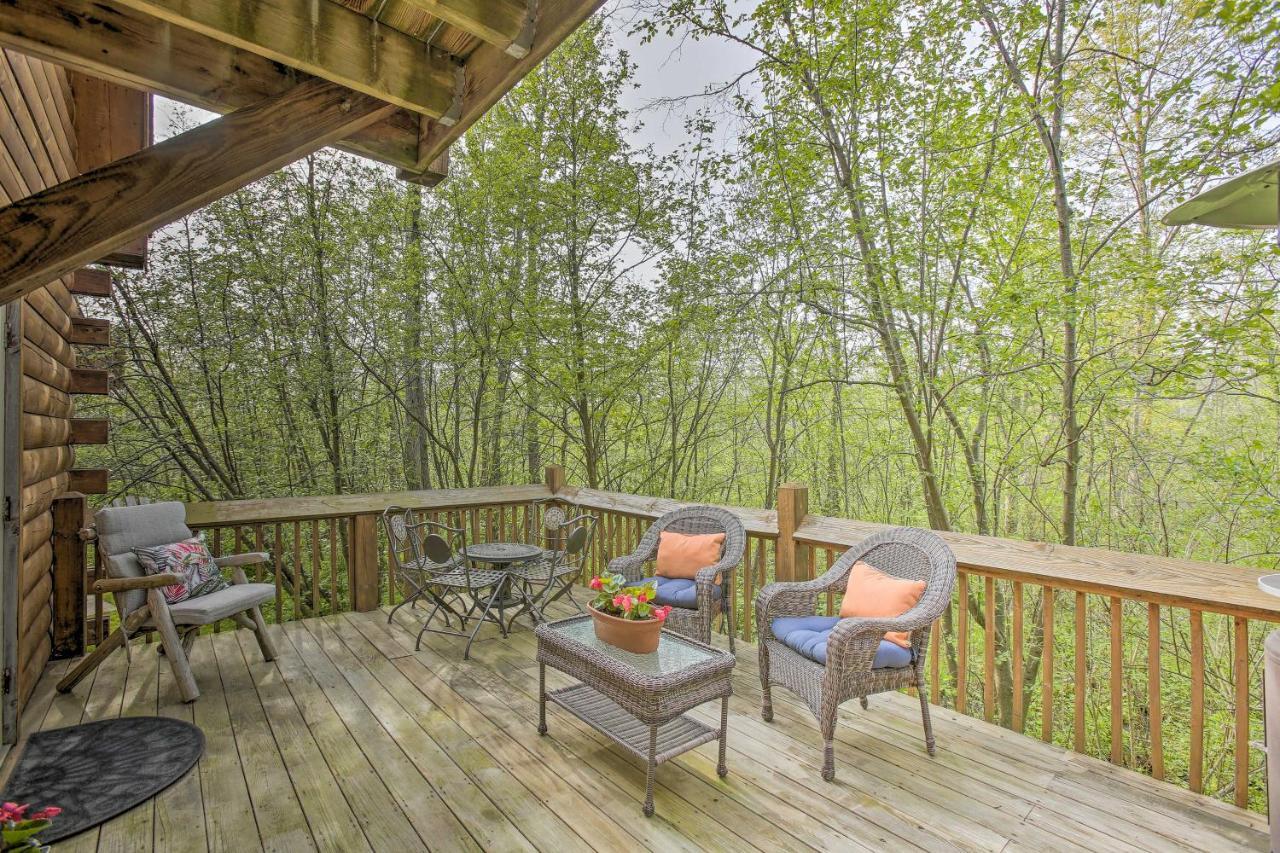 Resort Cabin With Fire Pit Golf, Hike And Play! Rothbury ภายนอก รูปภาพ